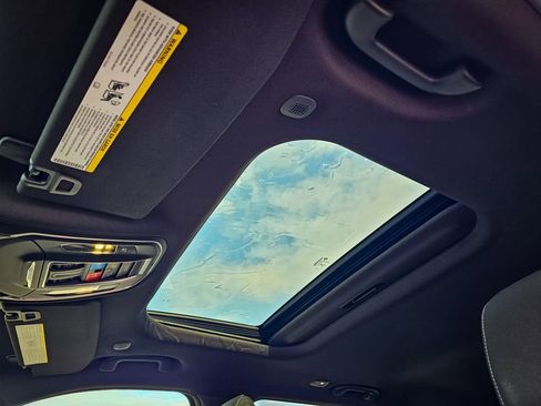 New 2025 Jeep Grand Cherokee Laredo X w/ Luxury Tech Group I image 16