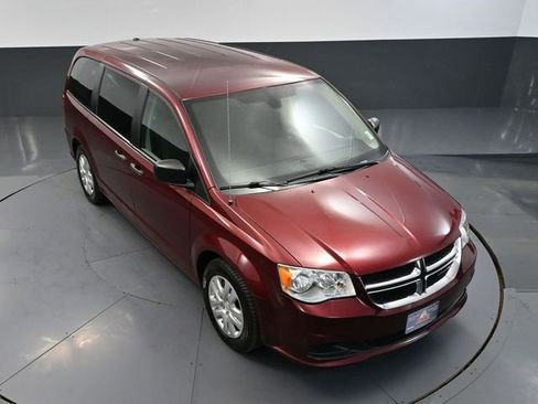 Used 2020 Dodge Grand Caravan SE w/ UConnect Hands-Free Group image 50