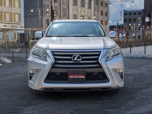 Used 2015 Lexus GX 460 Luxury AWD/4WD image 2