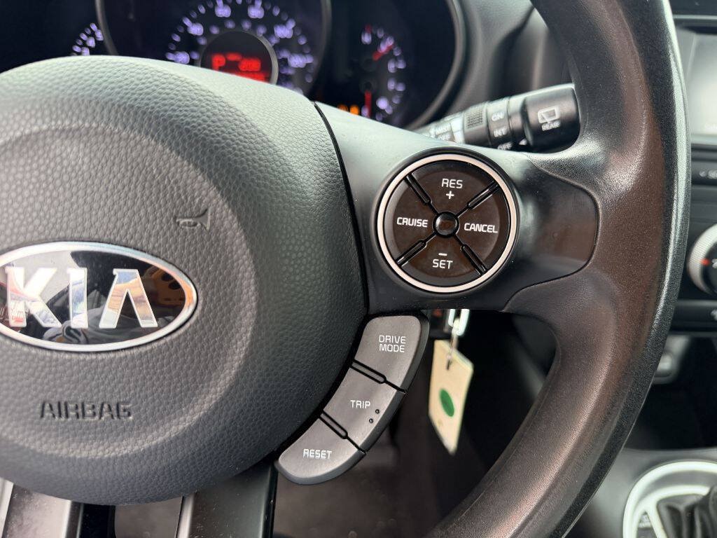 Used 2017 Kia Soul w/ Convenience Package FWD image 14