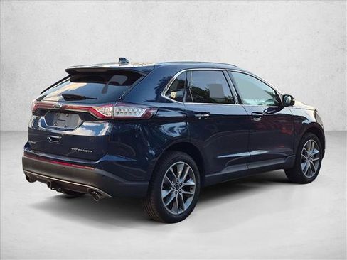 Used 2017 Ford Edge Titanium w/ Technology Package FWD image 5