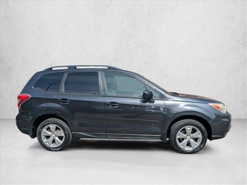Used 2015 Subaru Forester 2.5i Premium w/ All-Weather Package AWD/4WD image 4