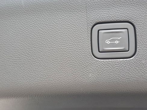 Certified 2024 Buick Enclave Essence w/ Sport Touring Edition image 25