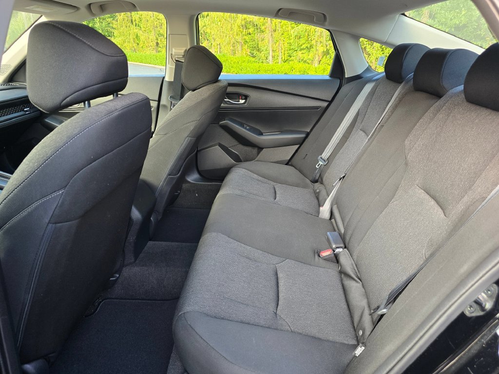 Certified 2023 Honda Accord EX image 9