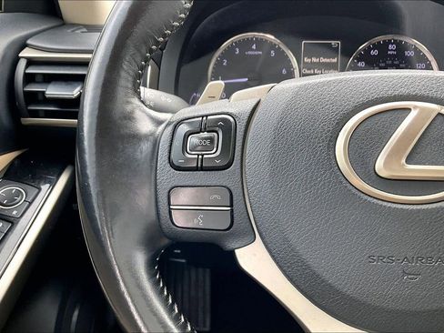Used 2018 Lexus IS 300 w/ Comfort Package image 10