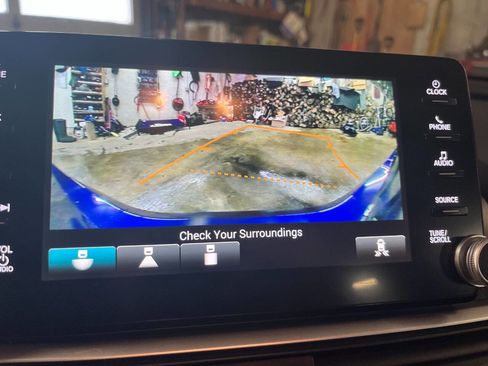 Used 2018 Honda Accord Sport image 8