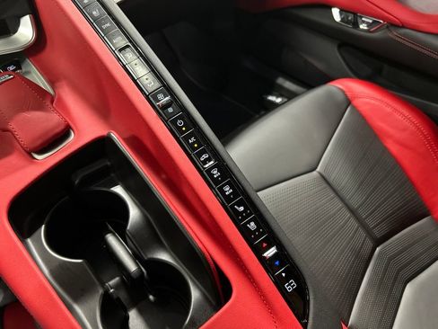 Used 2025 Chevrolet Corvette Stingray Preferred Cpe w/ Z51 Performance Package RWD image 25