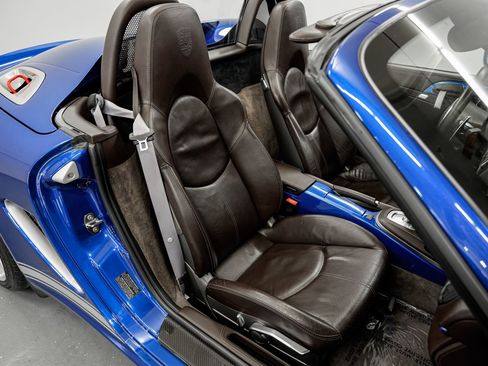 Used 2011 Porsche Boxster Spyder RWD image 27