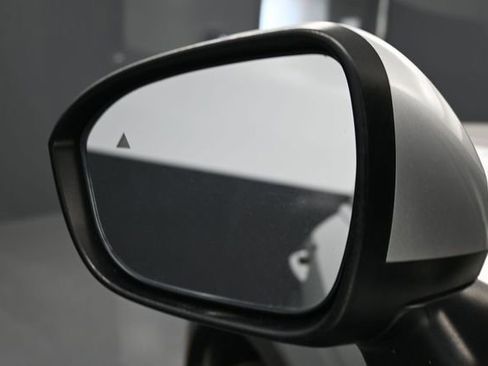 Used 2022 Mitsubishi Outlander SE AWD/4WD image 8