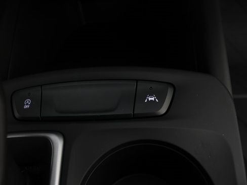 New 2026 Chevrolet Trax LS image 7