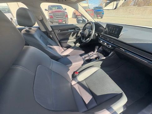 Used 2022 Honda Civic Touring image 30