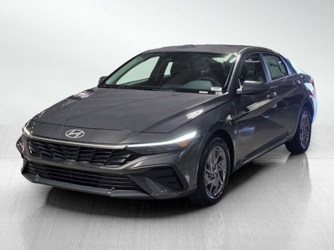 New 2026 Hyundai Elantra Blue image 3