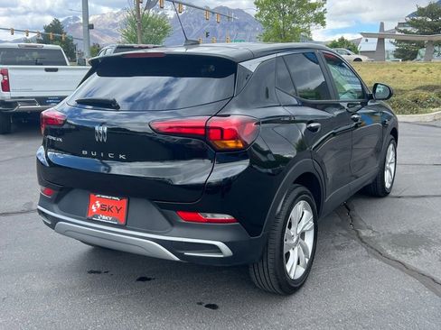 Certified 2025 Buick Encore GX Preferred FWD image 7
