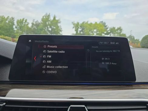 Used 2018 BMW 530i RWD image 30
