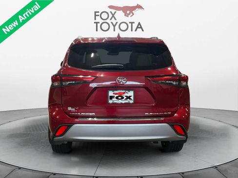 Used 2021 Toyota Highlander Platinum AWD/4WD image 5