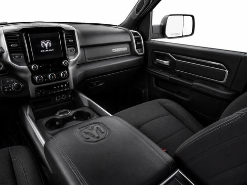 Used 2019 RAM 3500 Big Horn w/ Black Appearance Package AWD/4WD image 11