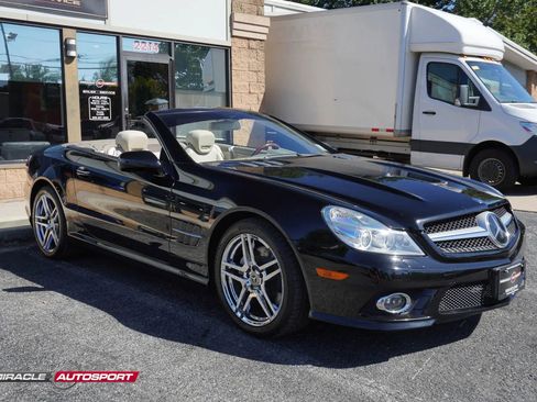 Used 2009 Mercedes-Benz SL 550 w/ Premium I Pkg image 6