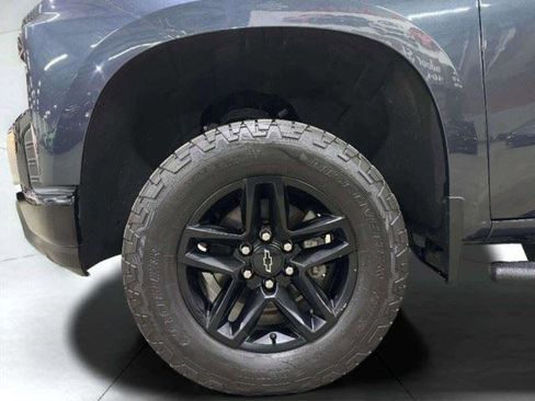 Used 2021 Chevrolet Silverado 1500 Custom Trail Boss w/ LPO, Dark Essentials Package AWD/4WD image 59