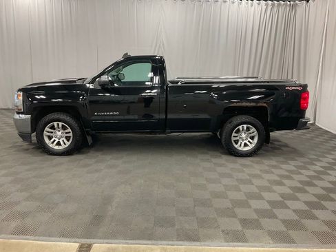 Used 2016 Chevrolet Silverado 1500 LT w/ LT Convenience Package image 5
