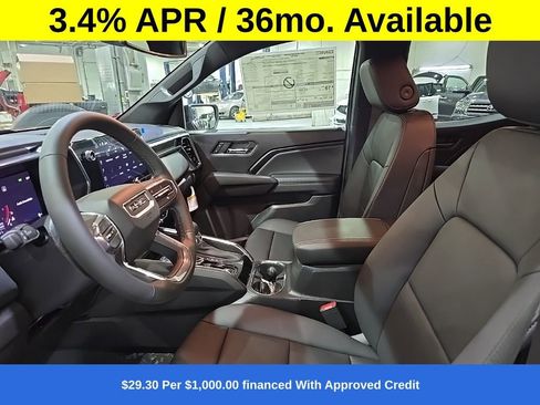 New 2025 GMC Canyon Elevation w/ Convenience Package image 18