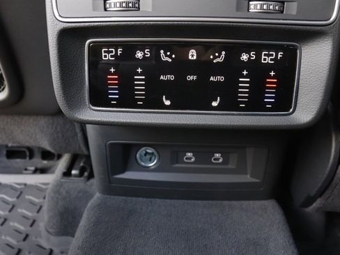 Used 2025 Audi Q7 2.0T Premium Plus image 19