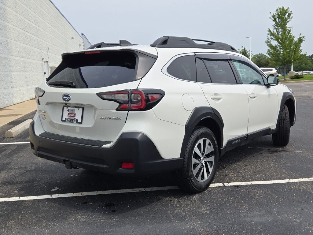 Certified 2024 Subaru Outback Premium AWD/4WD image 10