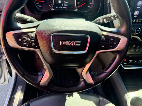 Used 2020 GMC Terrain Denali w/ Denali Premium Package AWD/4WD image 14