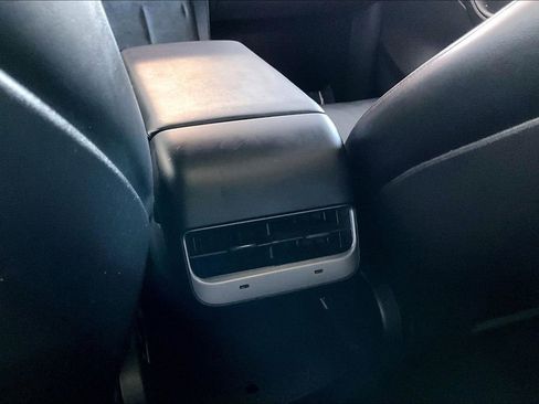 Used 2023 Tesla Model Y Long Range image 10