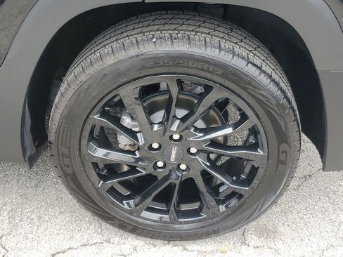 Used 2023 GMC Terrain SLT w/ Elevation Edition FWD image 5