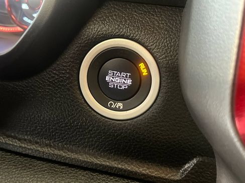 Used 2019 RAM 1500 Rebel AWD/4WD image 23