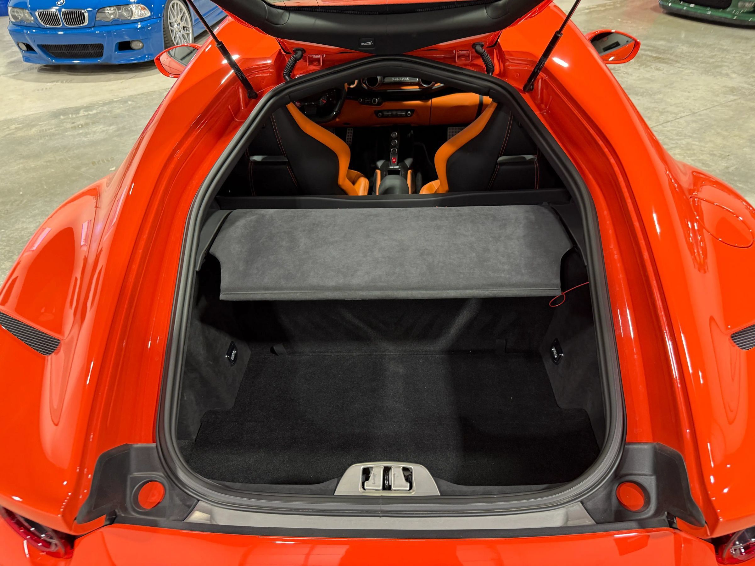 Used 2020 Ferrari 812 Superfast RWD image 71