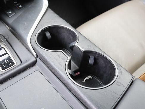 Used 2025 Lexus LX 700h Overtrail image 33