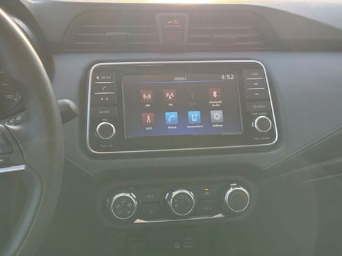 Used 2025 Nissan Versa SV image 21