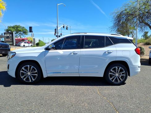 Used 2019 GMC Terrain Denali w/ Comfort Package FWD image 8