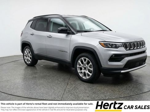 Used 2025 Jeep Compass Limited AWD/4WD image 1