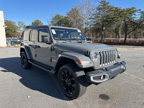 Used 2021 Jeep Wrangler Unlimited Sahara w/ Cold Weather Group image 3