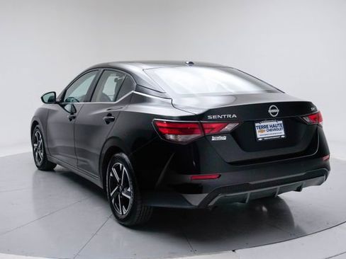 Used 2024 Nissan Sentra SV FWD image 3