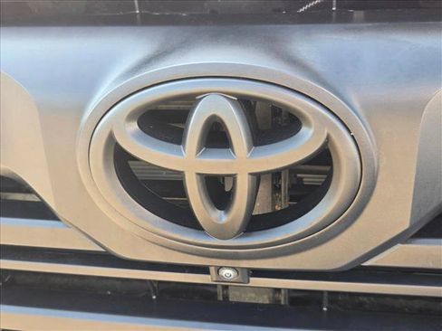 Used 2025 Toyota Tundra Limited AWD/4WD image 29