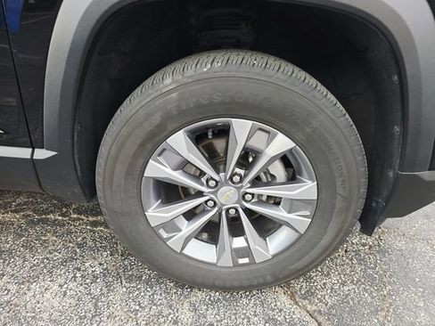 Used 2025 Chevrolet Equinox LT w/ Convenience Package II FWD image 13