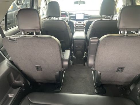 Used 2023 Ford Explorer XLT w/ Equipment Group 202A image 17