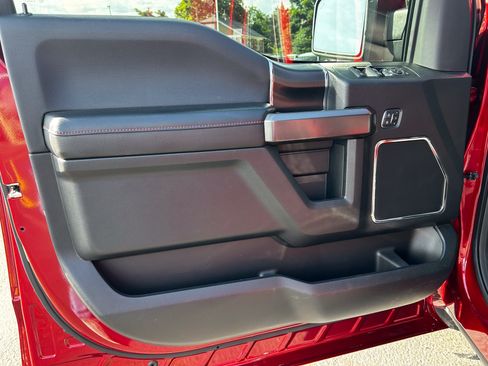 Used 2018 Ford F150 Lariat RWD image 11