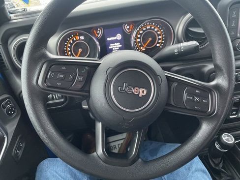 Used 2021 Jeep Wrangler Sport image 14