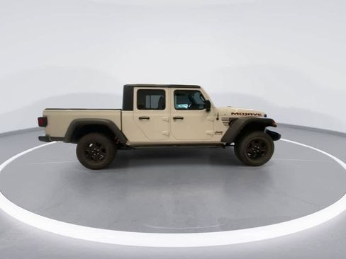 Used 2023 Jeep Gladiator Mojave w/ Cold Weather Group AWD/4WD image 9