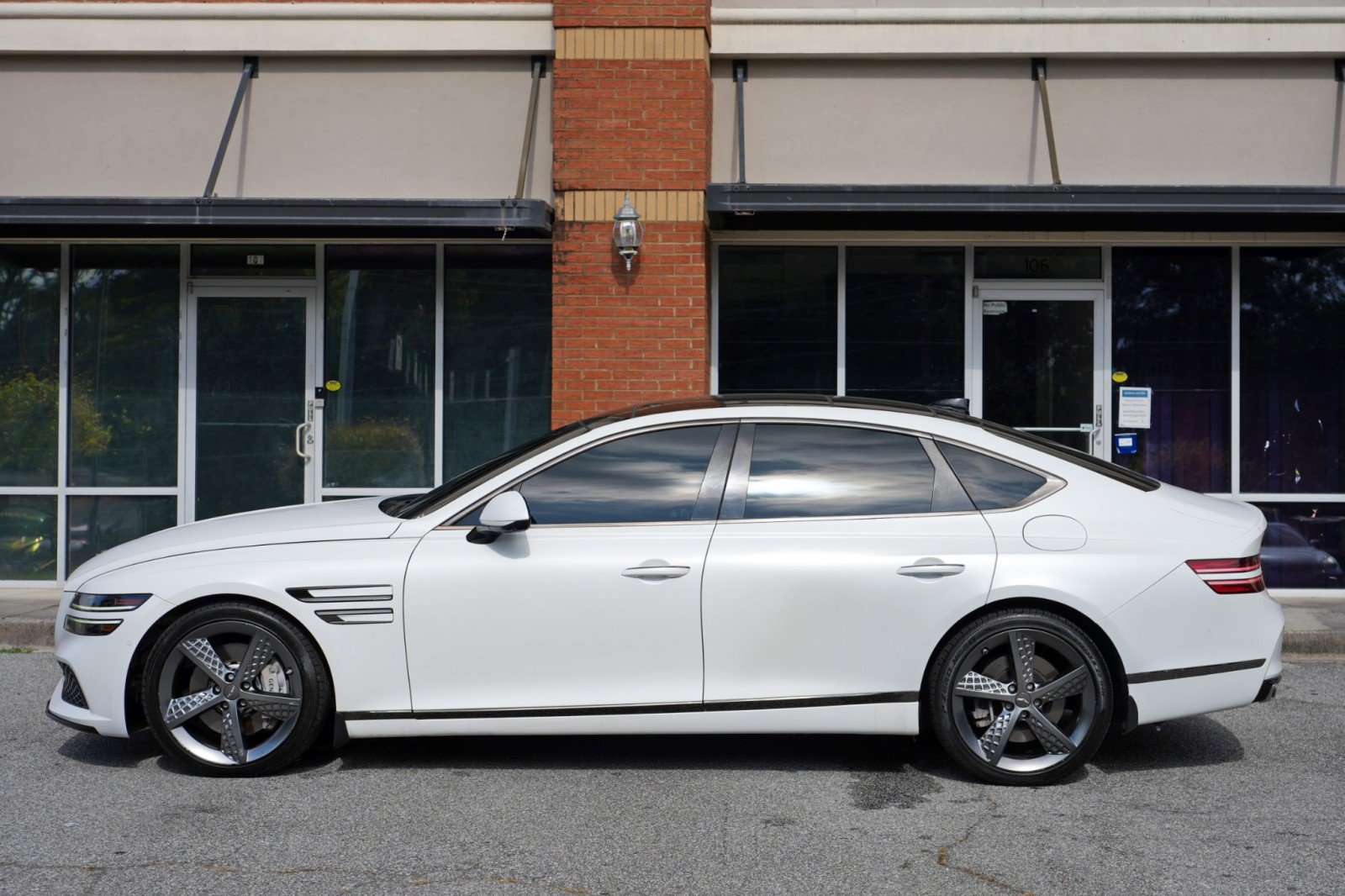 Used 2022 Genesis G80 3.5T Sport w/ Sport Prestige Package AWD/4WD image 55
