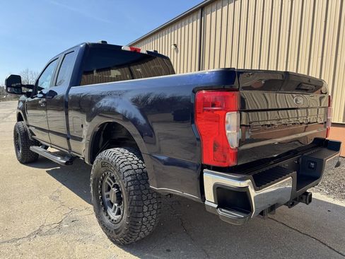 Used 2022 Ford F250 XL w/ STX Appearance Package image 5