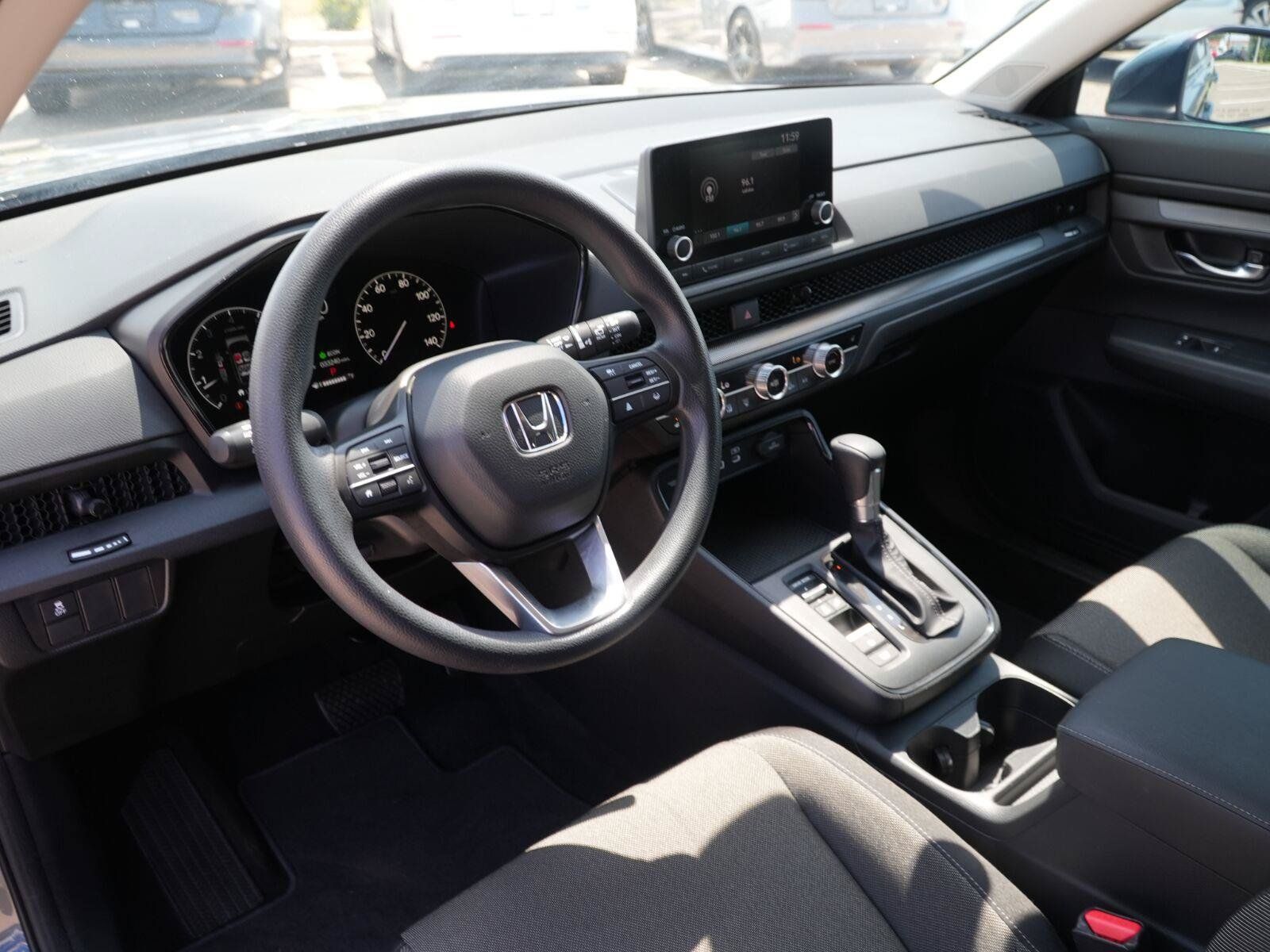 Used 2025 Honda CR-V EX image 6