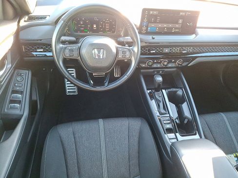 Used 2024 Honda Accord Sport image 11