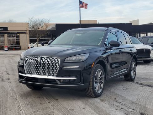 New 2026 Lincoln Corsair Premiere image 2
