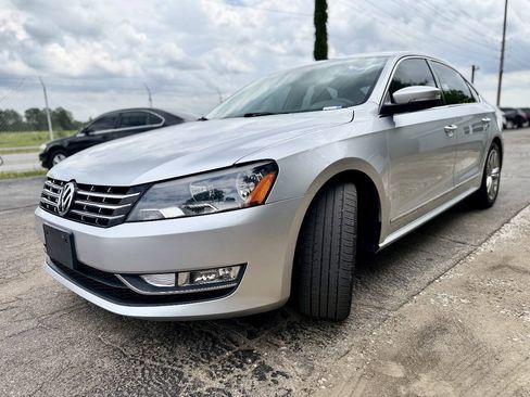 Used 2015 Volkswagen Passat TDI SEL Premium FWD image 7