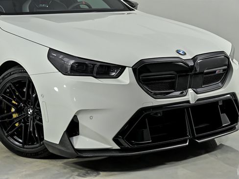Used 2026 BMW M5 w/ Carbon Package AWD/4WD image 2